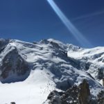 Blick auf den Mont Blanc mit Sonnenstrahl
